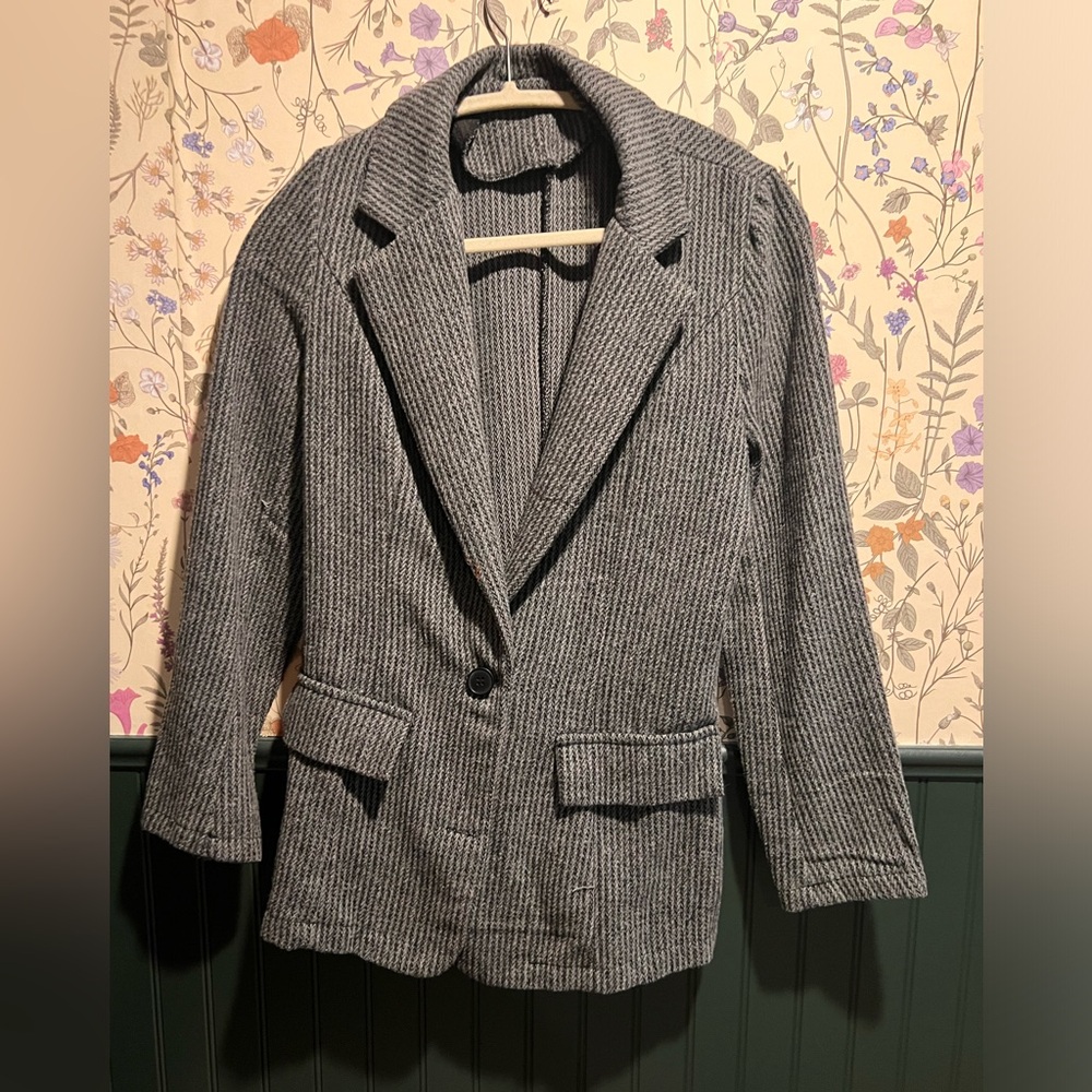 Grey blazer